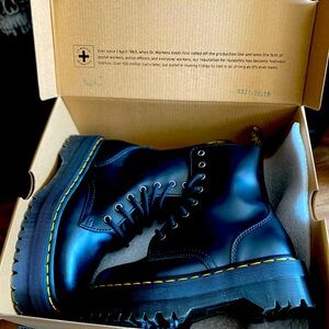 Dr Martens Jadon boots in women’s size 6 (EU 37)
